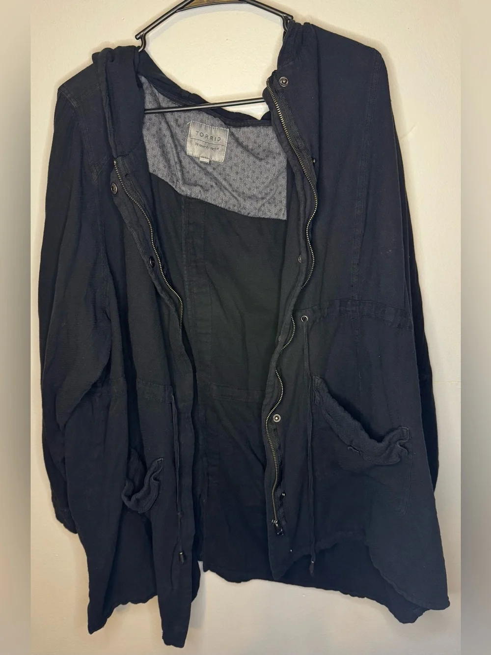 Torrid Size 3 Lightweight Black Hooded Jacket